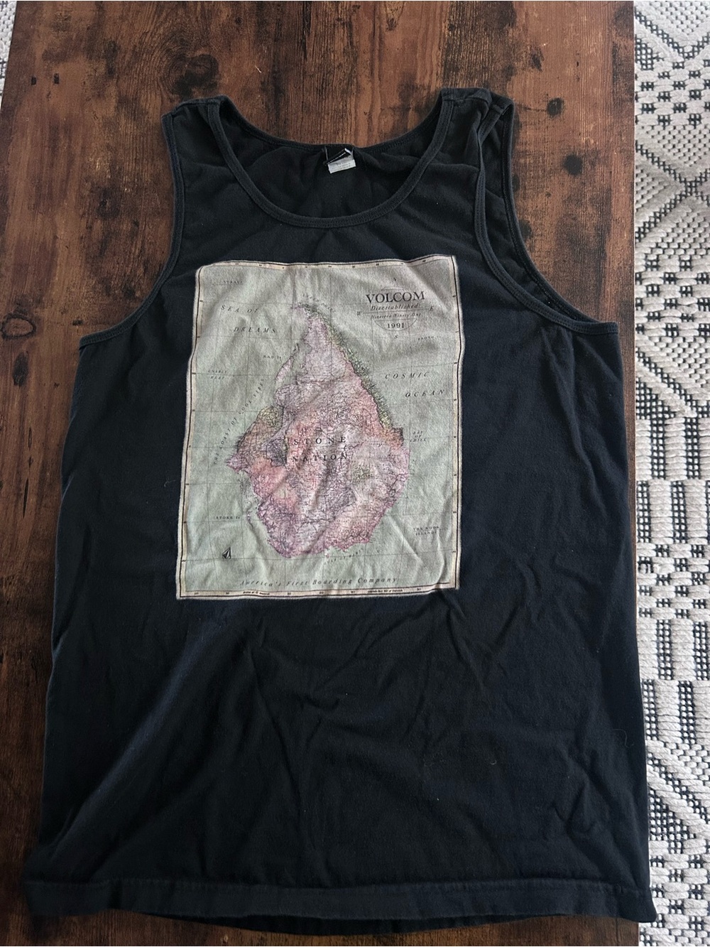 Men’s Volcom tank